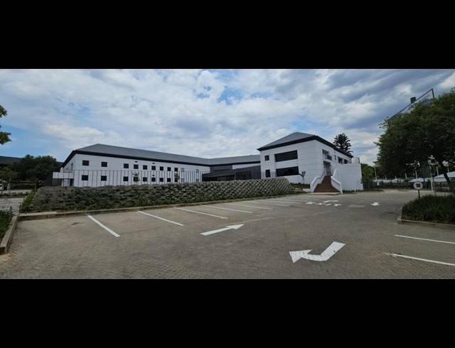 BUSINESS PROPERTY TO RENT IN VORNA VALLEY